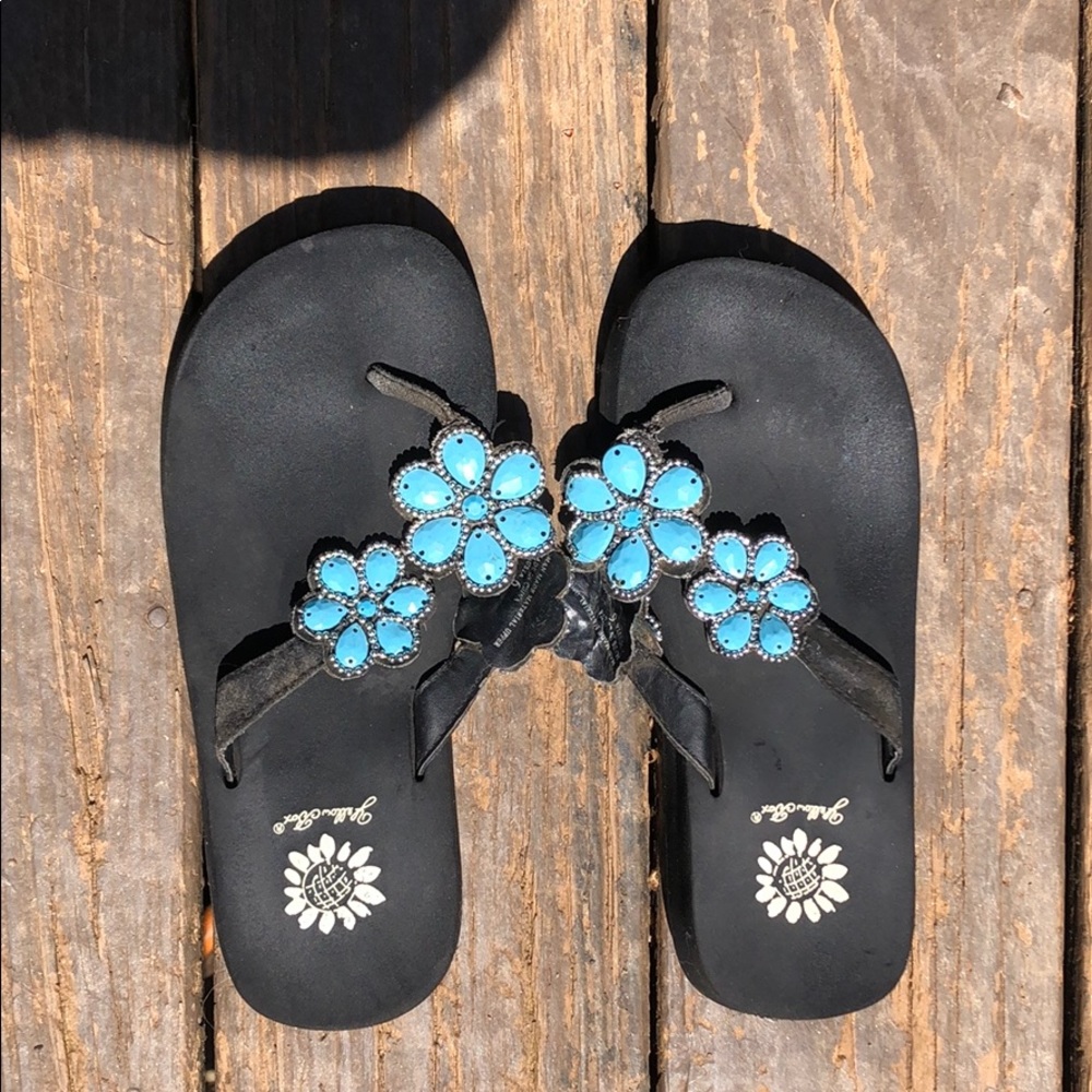 Girls flip flops